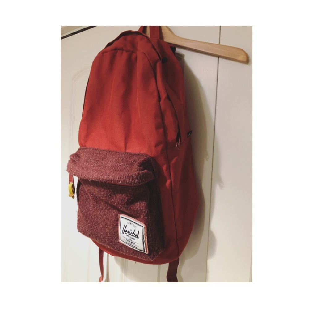 Hershel Classic Mid Volume Backpack